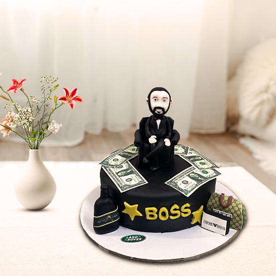 Figurine Fantasy Cake