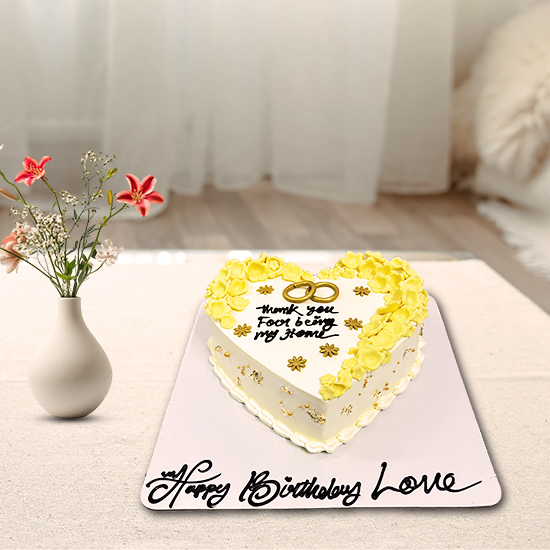 Heartwarming Treat Cake For Mom