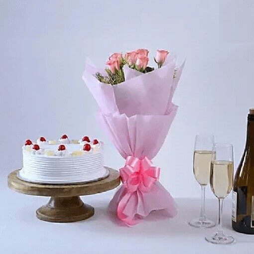 Pink Roses with Pineapple Cake