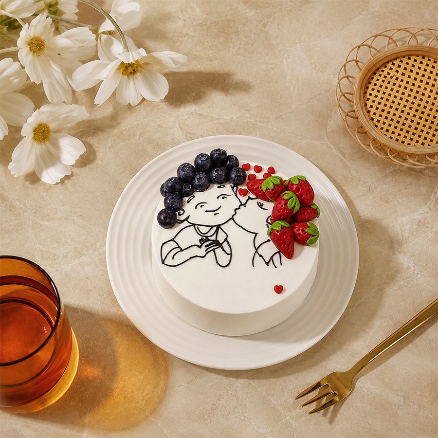 Berry Kiss Couple Cake